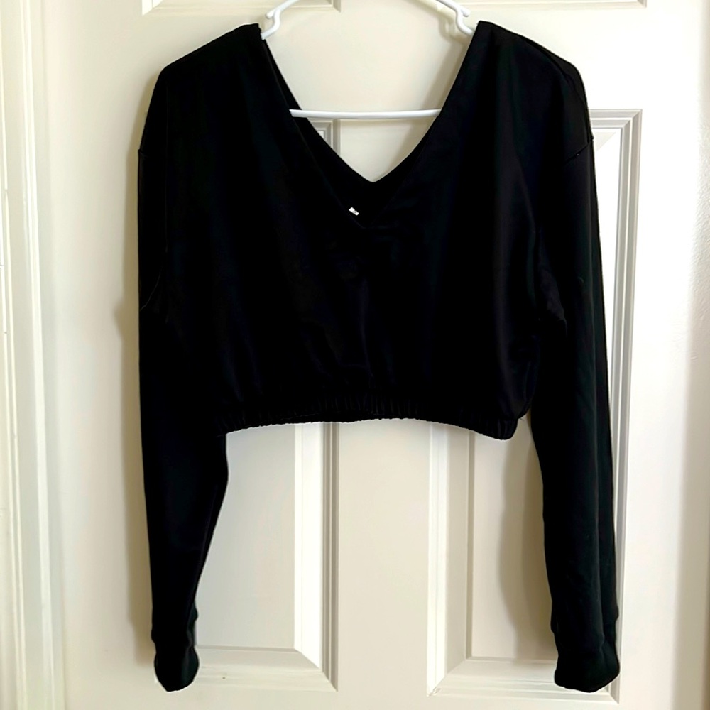 SHEIN Black Long Sleeve V Shape Top